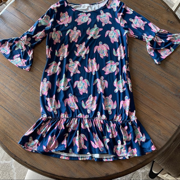 Simply Southern Dresses & Skirts - Simply Southern bell sleeve turtle print dress